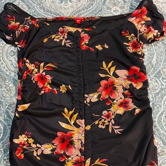 Guess Black Floral Top - Picture 2 of 2